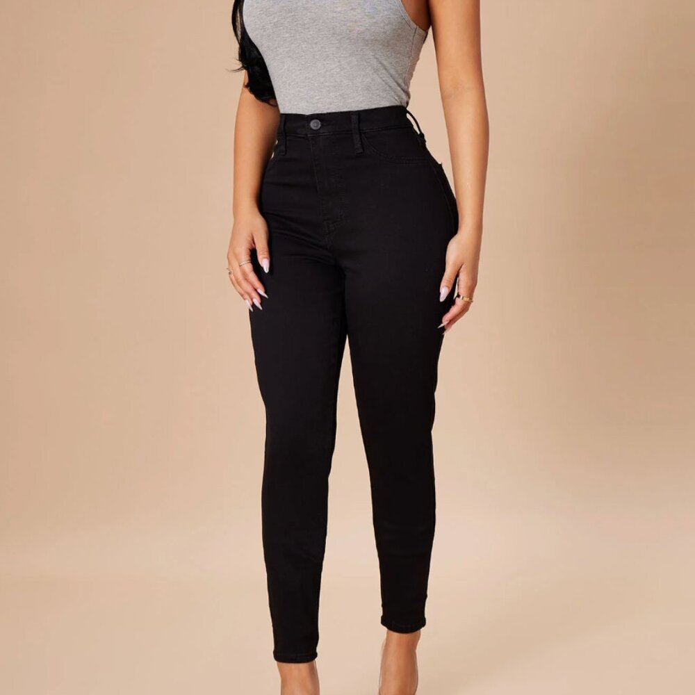 Black High Waist Skinny Leg Jeans. Size 11